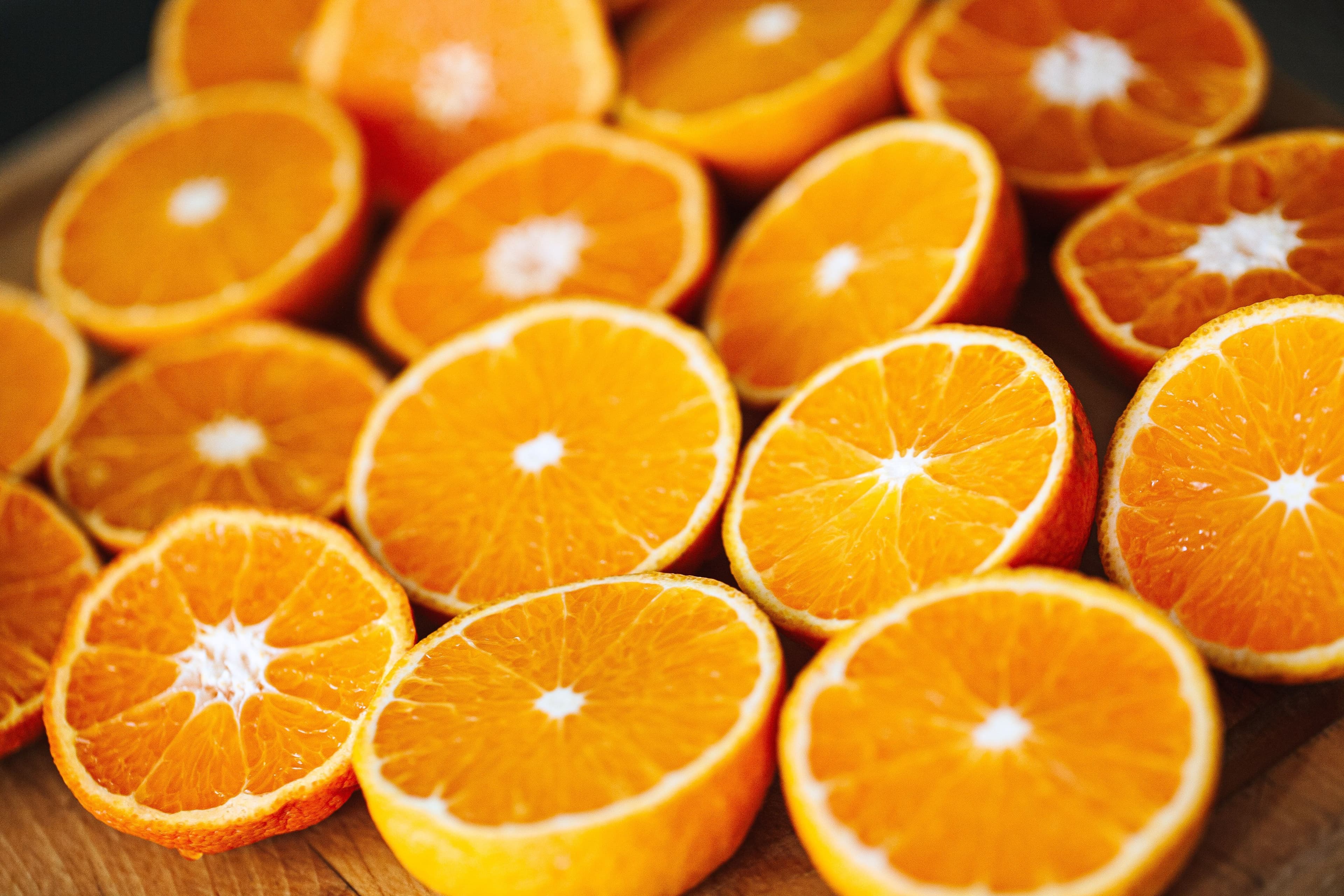 Orange nutrition facts showing calories, fiber, and vitamin C content